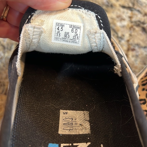 Used leopard print ultracush vans slide ons - Picture 3 of 5